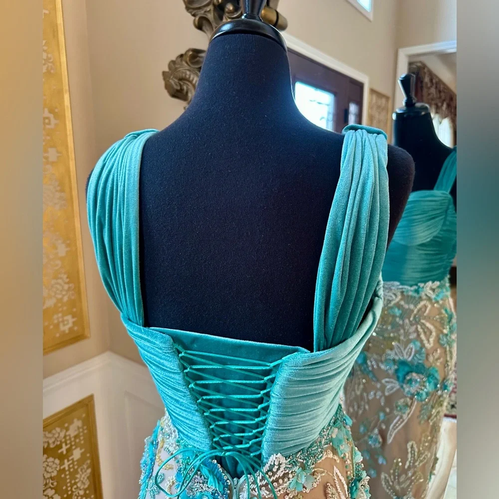 Crystal Beaded Formal Sweetheart Neckline Custom Gown Beige Turquoise Size 4 - Picture 16 of 16